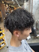 カーニー 上野(kearny)&nbsp;ツイストスパイラルパーマ縦落ちパーマメンズ波巻きパーマ