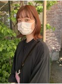 オレンジベージュ
