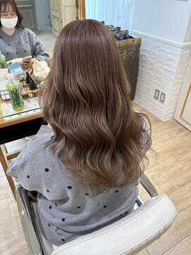 ネオリーブ チロル 横浜西口店(Neolive CiroL.) ミルクブラウン　艶髪　ハイトーン　ケアブリーチ1回