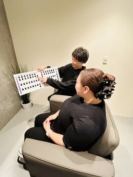 カレラ 新松戸店(KARERA)の写真/【新松戸駅徒歩2分】お客様に合わせ髪の理想をしっかりヒアリング◎個性を活かしあなたの魅力を更にUP！