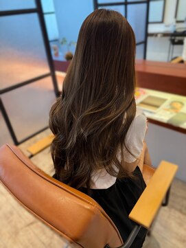 マーリャヘアー(mallia hair) ナチュラル艶ロング×シアーバング