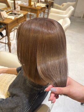 スペックホルダーミミ(Spec Holder mimi) くびれヘアボブ×ブリーチ×サーモンピンクカラー8.16