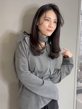 シア(sia) 大人女性レイヤー20代30代40代ワンカールレイヤー心斎橋南船場