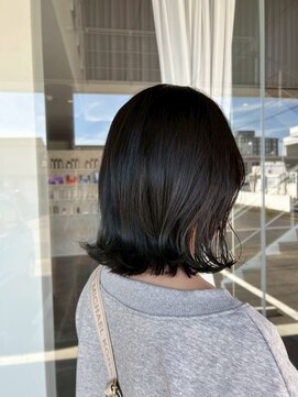 ビーグレイス シモエド店 外はねボブスタイル×20代透明感ブラック