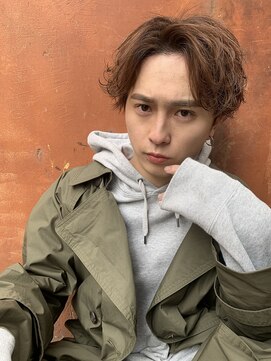 グレース(GRACE) センターパート×スパイラルパーマ