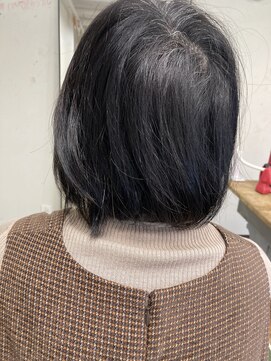 パーマ屋カラフル 縮毛矯正で作るワンカールボブ