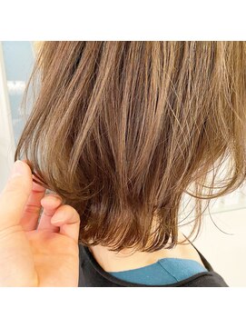 デフィー(DEFY) ミディアム