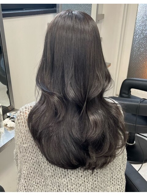 2358透明感黒髪シアーグレージュこなれヘアふんわりカール