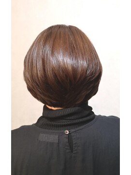 ウィスプ 赤羽店(wisp) 大人ボブ