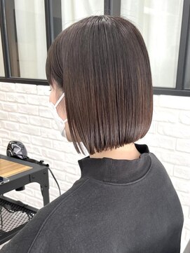 ネオリーブ クーロ(Neolive curro) ぷつっと艶ボブ◎