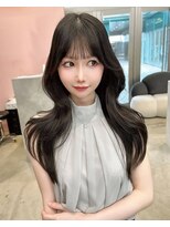 クム(kumu)&nbsp;レイヤーカット/前髪カット/顔周りカット/シースルー/名古屋/栄