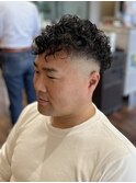 外国人風クセ毛パーマ&スキンフェード