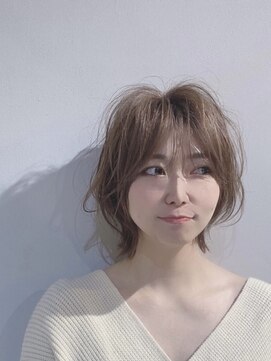 アンヒュッテ(ANHUTTE) 白髪ぼかしベージュ