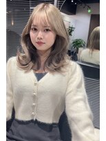 クプラ(Qpula)&nbsp;【qpula 城慎太郎】くびれヘア＋ミルクティーベージュ