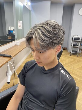 アレス バイ シカ 神戸三宮元町店(ALLES by Cica) フェザーショートフェザーパーマニュアンスパーマショートヘア