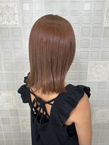 ヘンリエッタ 表参道(Henrietta)&nbsp;外ハネミディアムボブ/切りっぱなしボブ/結べるボブ/大人ボブ