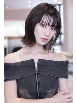 ケアリー 越谷レイクタウン(Carelly) デザインカラー/レイヤーカット/ウェットヘア/オリーブベージュ