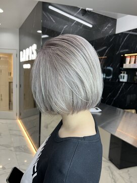 ラピス 福岡天神店(Lapis) ホワイトボブ