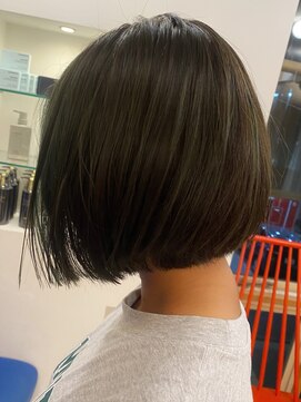 オリーブカラー/グレージュ/beautrium鎌倉小町　大冨ハナ