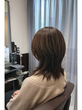 ヘア ラセター(Hair Lasseter) ミディアムウルフ