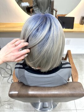 マール(MAAR) roots color