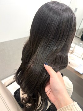 エレノア 川越(Eleanor) 透明感たっぷりアッシュブラウン