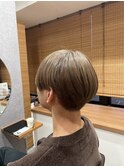 ハイトーンベージュ