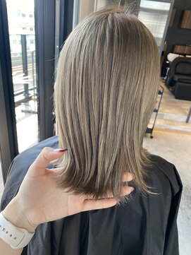 リア 近鉄八尾店(Lia) グレージュカラー