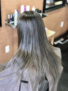 ヘアーサロン デペント(HAIR SALON Depend) ロング×グレーシルバー