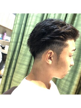 ザワン(The one) フェード刈り上げライン