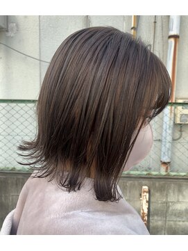 フラット 千葉(Flat.) 切りっぱなし外ハネスタイル【千葉】