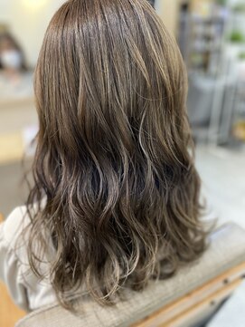 アルート 町田店(aroot) ベージュ