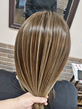 マノ マノ(Mano Mano) ハイライトカラー