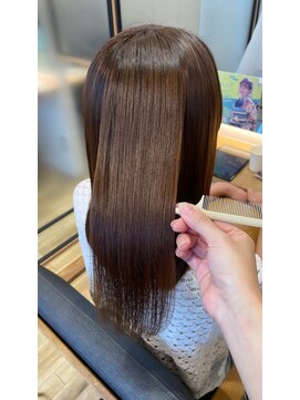 ポート 蕨(PORT) サラ艶ストレート【 千田 理紗 】