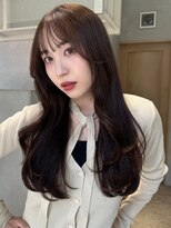 ノイカーム(noi Calm)&nbsp;顔周りレイヤーカットくびれヘアミルクティーベージュカラー