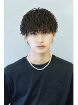 オルズ 渋谷(ALLZ)&nbsp;縦落ちツイストパーマ黒髪ミニウルフツイストスパイラルパーマ