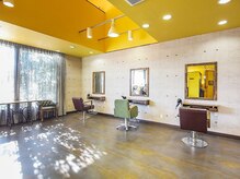 サバ ヘアー スペース(SABA hair space)の雰囲気（広々とした、開放的な空間♪）