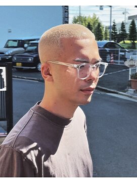 ヘアーラボ 樟葉(Hair Labo) 金髪 坊主 スキンフェード 枚方 南楠葉