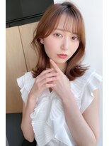 ロジ イン トゥバレー(LOWG in TOWVALLEY)&nbsp;ナチュラル外ハネミディ