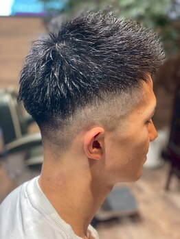 【21時まで営業】メンズヘアはお任せ！理想以上の仕上がりをご提供◎仕事帰りに通えるのも嬉しいPOINT♪