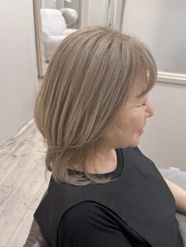 カミノワ(kaminowa) 白髪率70%おすすめヘア/40代/50代/60代/白髪ぼかし/くびれヘア
