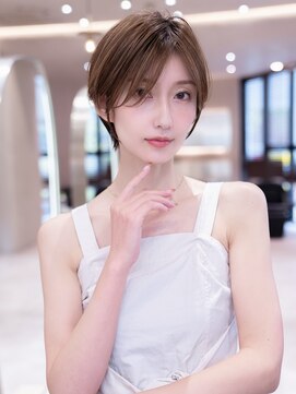 イルハバナ 渋谷(ill HAVANA) ショートヘア 小顔 オリーブグレー 大人可愛い 20代30代