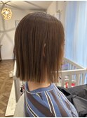 ぱつっと切りっぱなしボブ