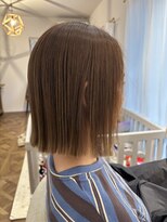 ソアラ(Soala)&nbsp;ぱつっと切りっぱなしボブ