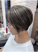 白髪ぼかし/白髪/大人女性/髪型/細めハイライト