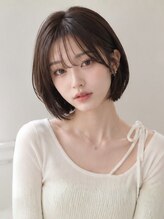 パサつきやブリーチ毛のお悩みも髪質改善トリートメントで指通りの滑らかなツヤ髪に