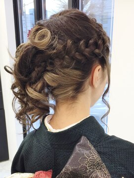 ヘア ディレクション ギルダーツ(HAIR direction GILDARTS) アップスタイル