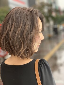 アスイン(asuin) 外国人風ボブヘアー