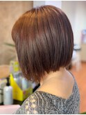オレンジべージュ大人かわいい前下がりナチュラルショート
