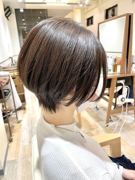 ネオリーブエム(Neolive em;) くびれショート☆